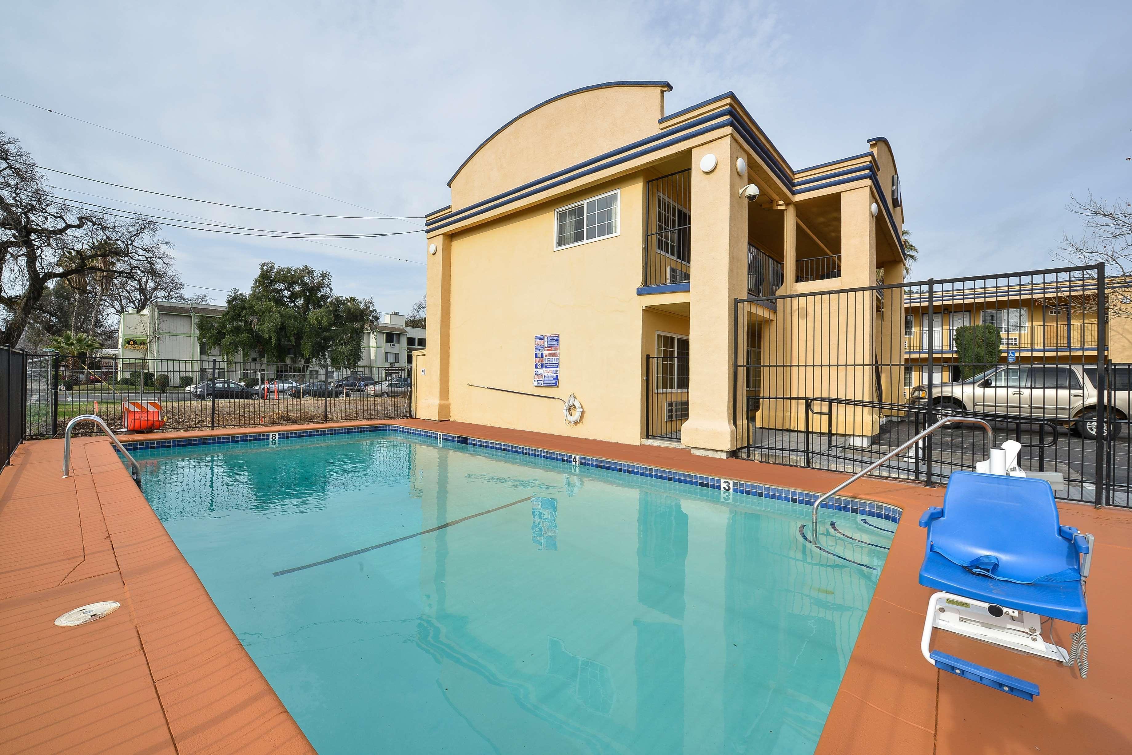 Americas Best Value Inn - Chico Bagian luar foto