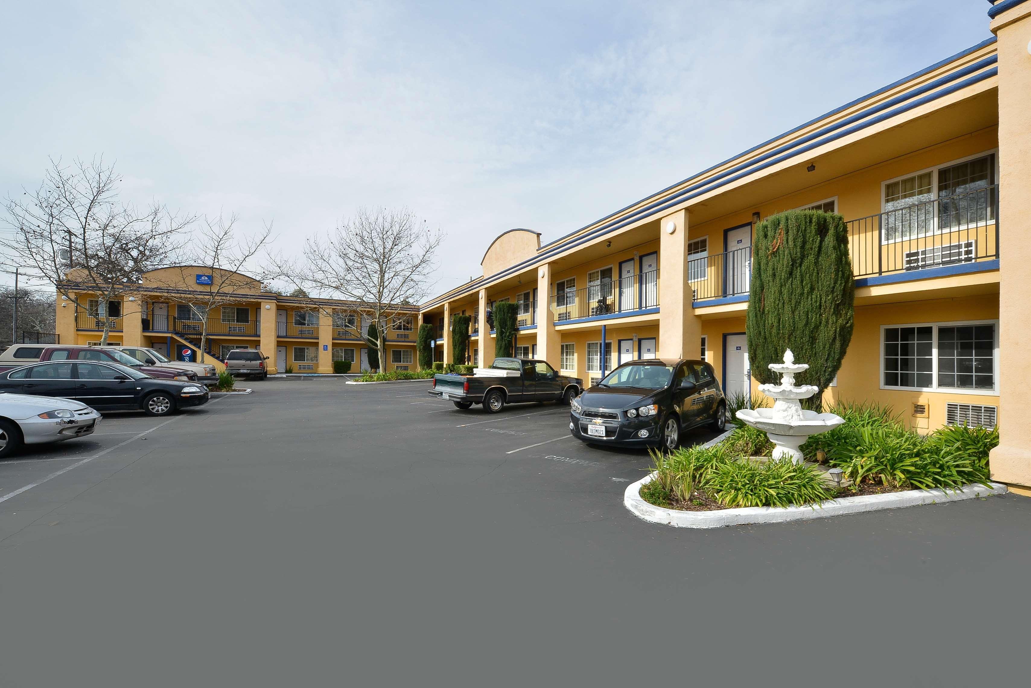 Americas Best Value Inn - Chico Bagian luar foto