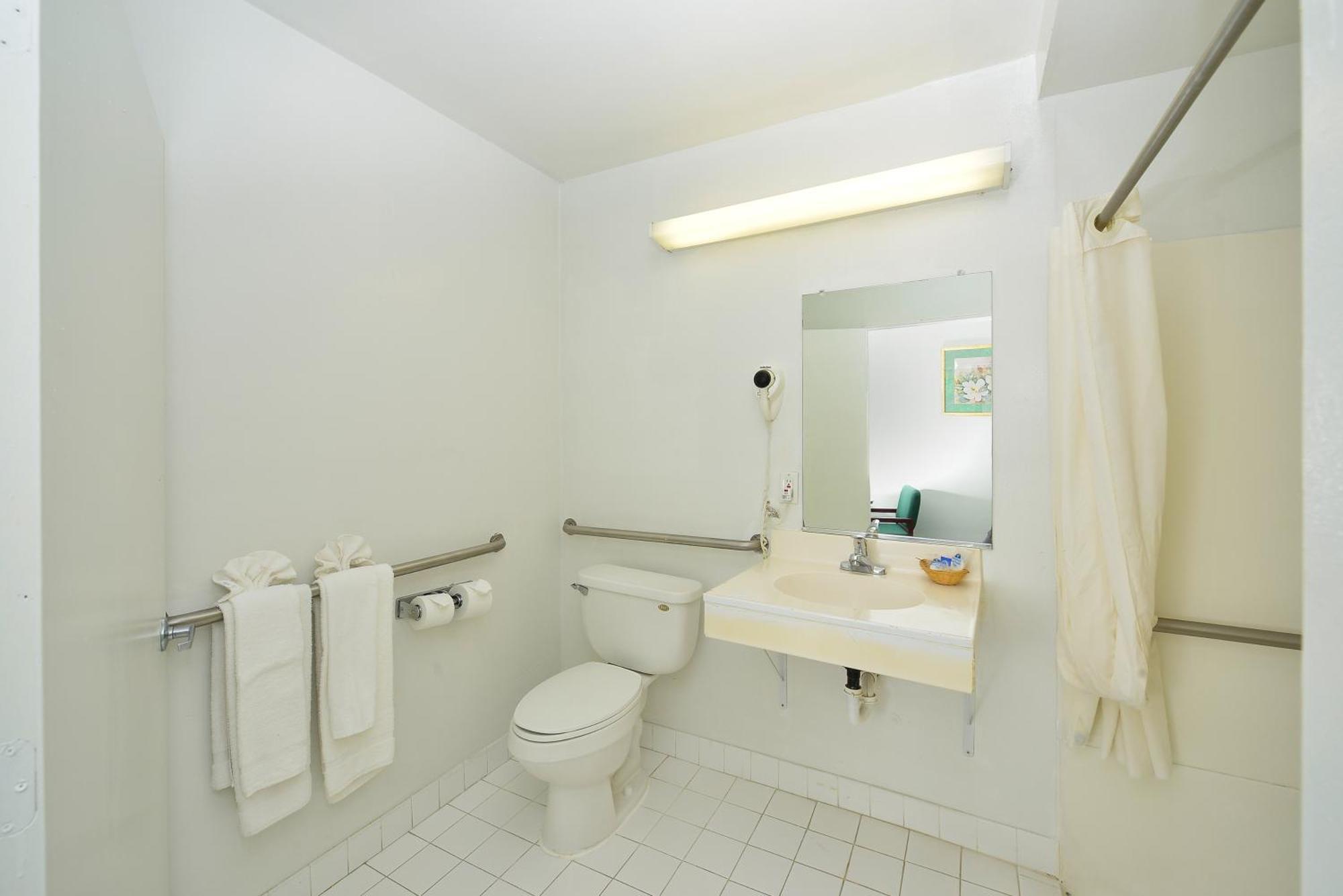 Americas Best Value Inn - Chico Bagian luar foto