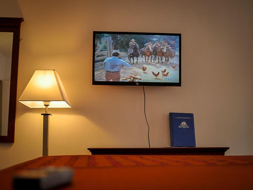 Americas Best Value Inn - Chico Bagian luar foto